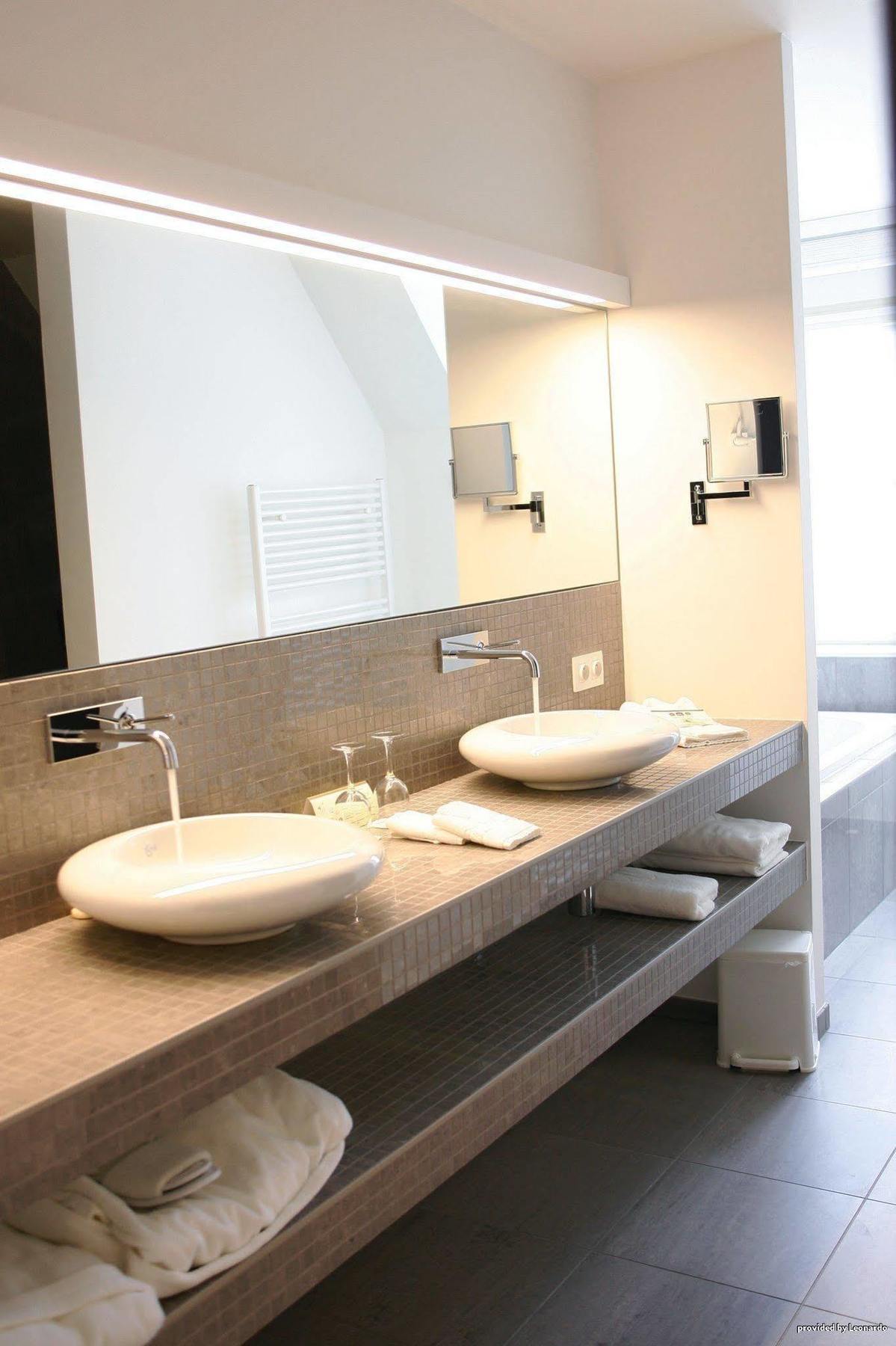 Hotel Restaurant Weinebrugge 4*